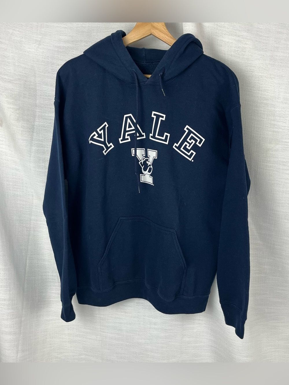 Official Yale Navy Blue Pullover Hoodie Size M